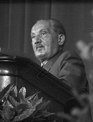 Martin Heidegger|230